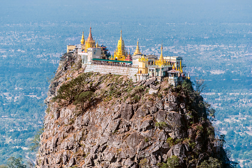 El templo cerca del Mt. Popa photo