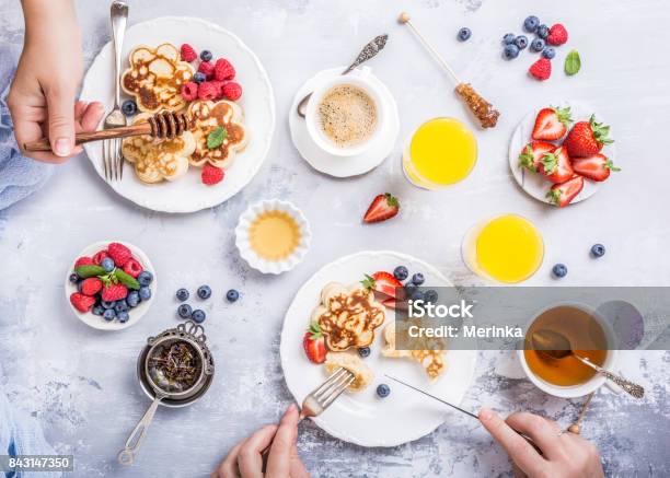 Frühstück Mit Scotchpfannkuchen Stockfoto und mehr Bilder von Ansicht aus erhöhter Perspektive - Ansicht aus erhöhter Perspektive, Blume, Brunch