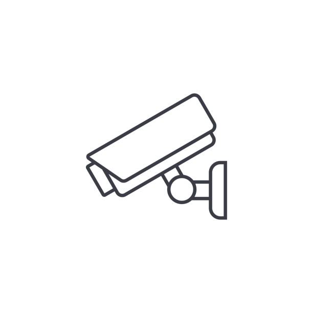 cctv, digitale überwachungskamera, dünne linie schutzsymbol. linearer vektor-symbol - überwachungskamera stock-grafiken, -clipart, -cartoons und -symbole