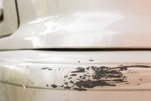 istock Car have scratched with deep damage to the paint 843192456
