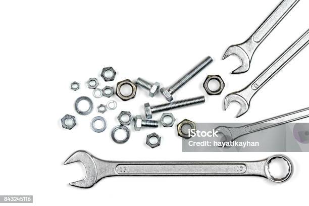 Schraubenschlüssel Schrauben Und Unterlegscheiben Stockfoto und mehr Bilder von Werkzeug - Werkzeug, Schraube, Mechaniker