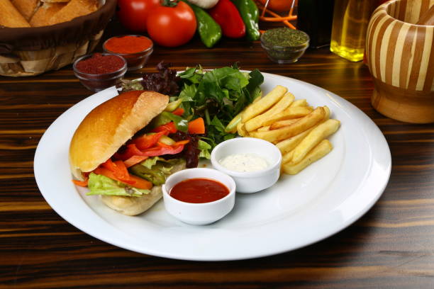 istock Vegetable Sandwich with tomatoe, lettuce and pepper 843248870