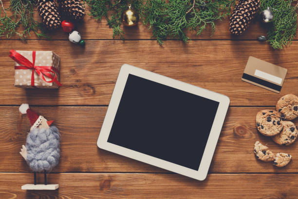 istock Christmas online shopping background 843249230