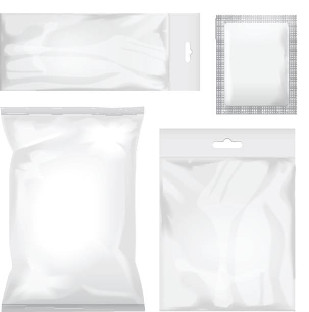 satz von leeren weißen und transparenten folienbeutel verpackungen für lebensmittel, snack, kaffee, kakao, süßigkeiten, kekse, chips, nüssen, zucker. vektor-kunststoff-pack mock-up - gefrorener-see stock-grafiken, -clipart, -cartoons und -symbole