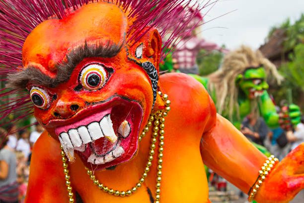 balinese new year - bali sculpture balinese culture human face imagens e fotografias de stock