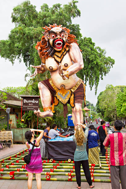 balinese new year - bali sculpture balinese culture human face imagens e fotografias de stock