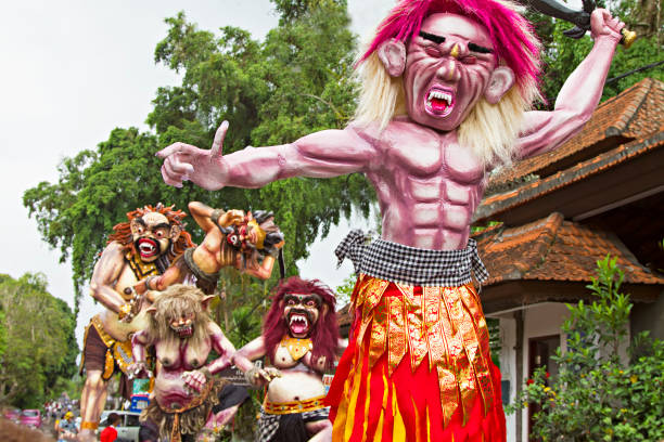 balinese new year - bali sculpture balinese culture human face imagens e fotografias de stock