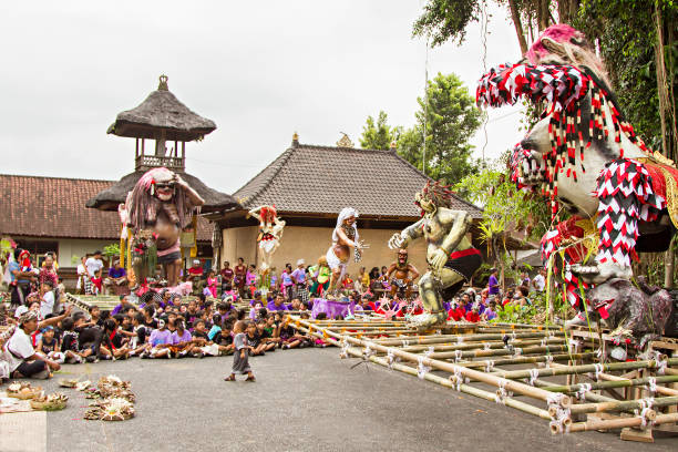 balinese new year - bali sculpture balinese culture human face imagens e fotografias de stock