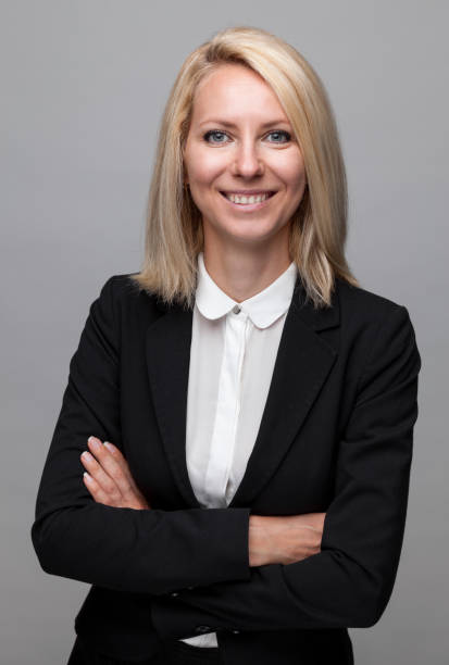 istock Young business woman in suit 843301226