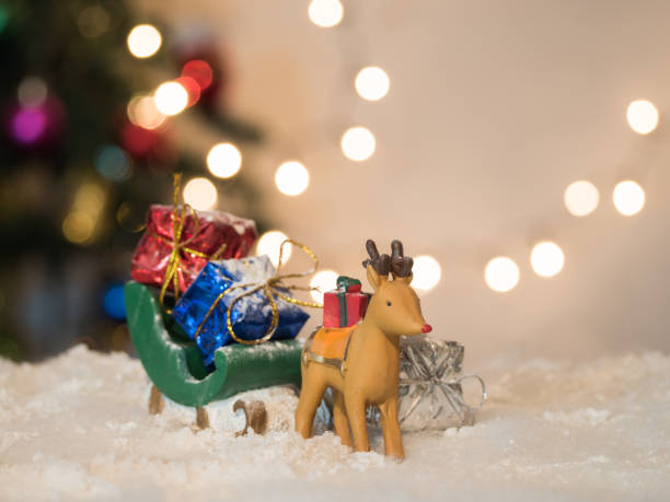 istock reindeer lug green sleigh carry gift box 843326036