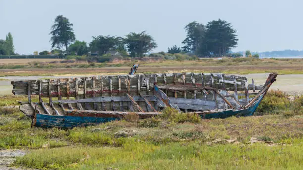 Photo of Ship wreck in Brittany in low tide