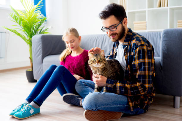 istock Family with a cat 843333702