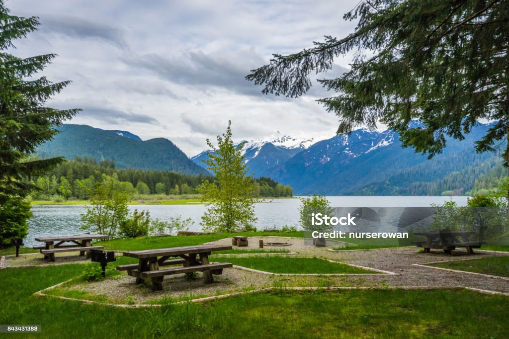 Campeggio baker lake - Foto stock royalty-free di Stato di Washington