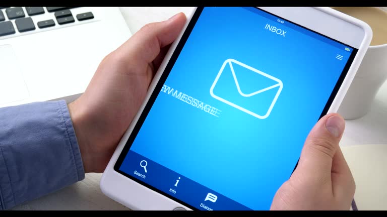 Tablet Incomig Calling 1,000+ Incoming Call Screen Stock Videos and Royalty-Free Footage - iStock