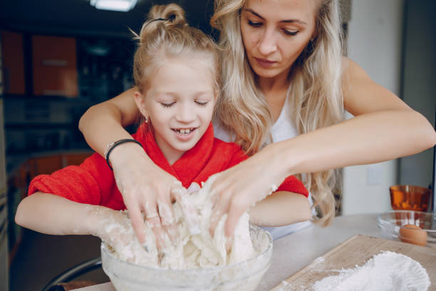 istock family in the kitchen 843451620