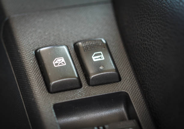 istock Icon auto window in the car. 843465880