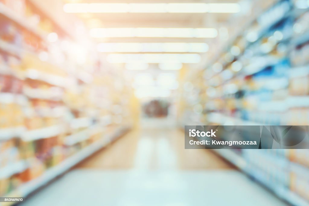Supermarkt-Gang abstrakten Hintergrund weichzeichnen - Lizenzfrei Supermarkt Stock-Foto