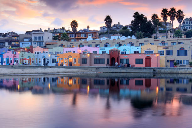 capitola village sunset reflections. - riverbank foto e immagini stock