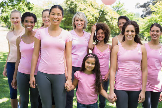 다민족 여성 유방암 인식 지원 - breast cancer walk 뉴스 사진 이미지