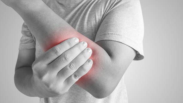 istock asian man Arms Pain 843564962
