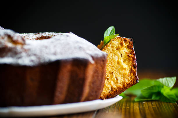 istock Sweet big honey cake 843624362