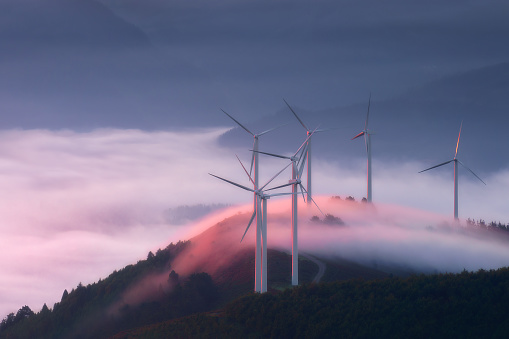 energías renovables con turbinas de viento photo