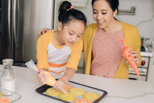 istock Mother and daughter at home 843717208