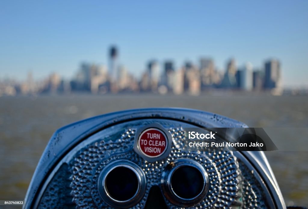 Turn to make clear Binoculars without focus of the city of New York Binoculars Stock Photo