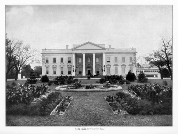 White House, Washington, D.C., United States, Antique American Photograph, 1900 Antique American Photograph: The White House, Washington, D.C., United States, 1900: Original edition from my own archives. Copyright has expired on this artwork. Digitally restored. Historic photos show the White House in 1900 and was featured as part of the Washington D.C. Centennial Celebration. washington dc photos stock pictures, royalty-free photos & images