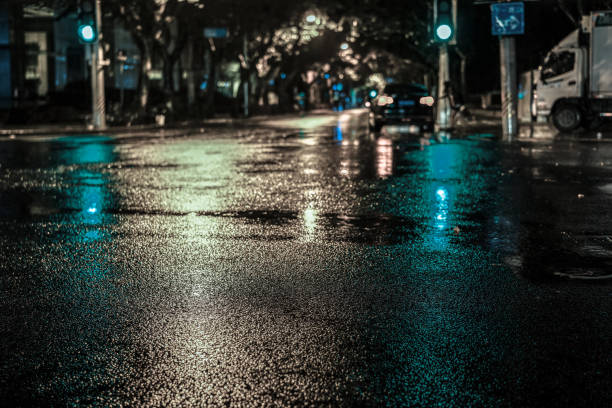 istock Rainy night in the big city 843762060