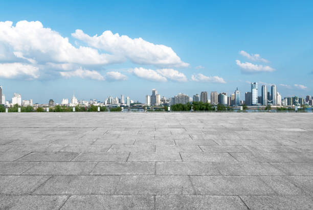 istock Urban road, car advertising background image 843781810