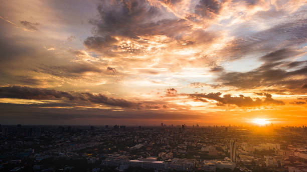 istock Evening cloudscape in city, Colorful sunset . 843881406