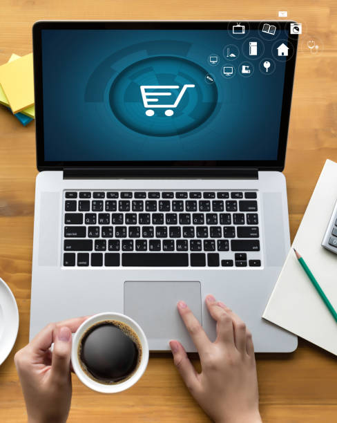 istock Business people use Technology Ecommerce Internet Global Marketing Purchasing Plan and Bank Concept 843903142