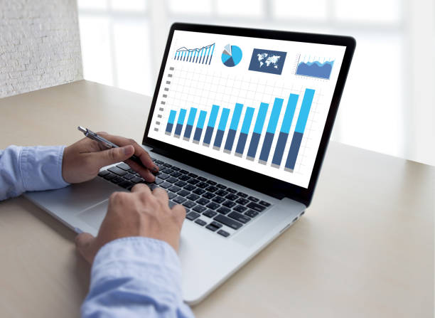 istock Statistics Analysis Business Data Diagram Growth Increase Marketing Concept , digital tablet and graph financial with social network diagram 843903370