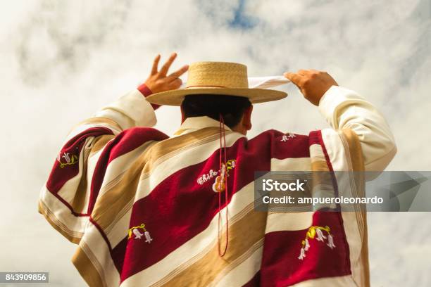 Celebrazioni Del Giorno Dellindipendenza Del Cile - Fotografie stock e altre immagini di Cile - Cile, Cueca, Settembre