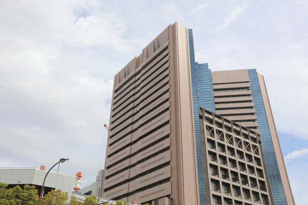 istock Monorail and Skyscrapers in Shiodome 843933012