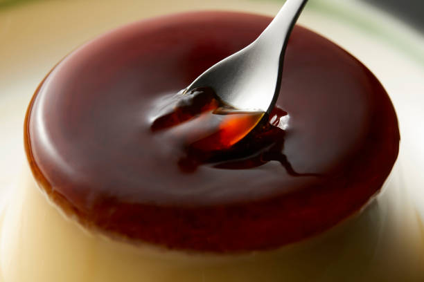 closeup of scooping cream caramel with spoon #2 - 16191 imagens e fotografias de stock
