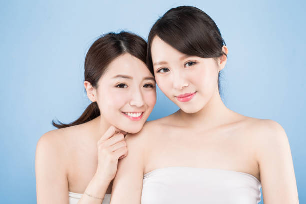 istock two beauty woman 843982672