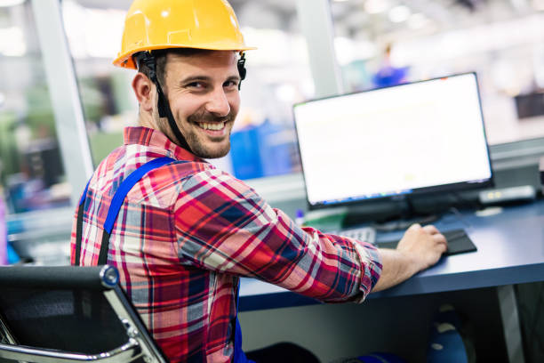 istock Supervisor doing quality control and pruduction check in factory 844048646