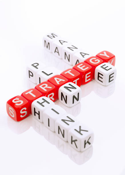 czerwony i biały bloki elementów owczej tworzących strategię krzyżówka: strategia i zarządzanie koncepcja - business facebook puzzle cube strategy zdjęcia i obrazy z banku zdjęć