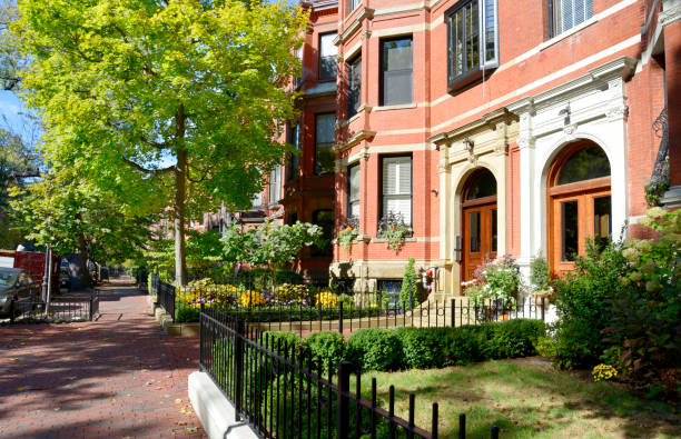 istock Homes in a Street 844130332