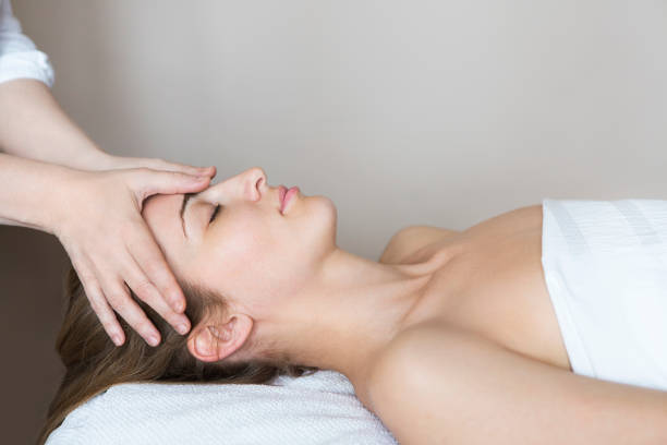 istock Face massage or beauty treatment in spa salon 844199016