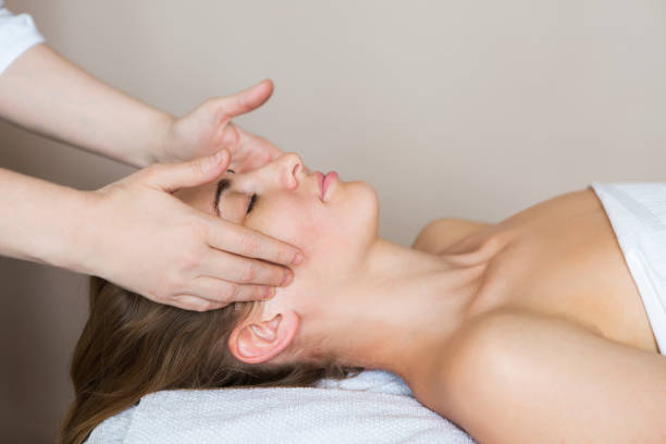 istock Face massage or beauty treatment in spa salon 844209040