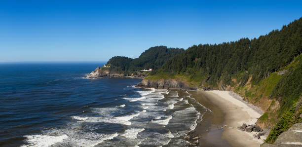 istock Panoramic View of the Oregon Coast Line 844312492