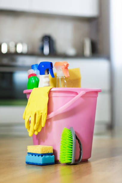 istock Plastic bucket with cleaning product at home 844315026