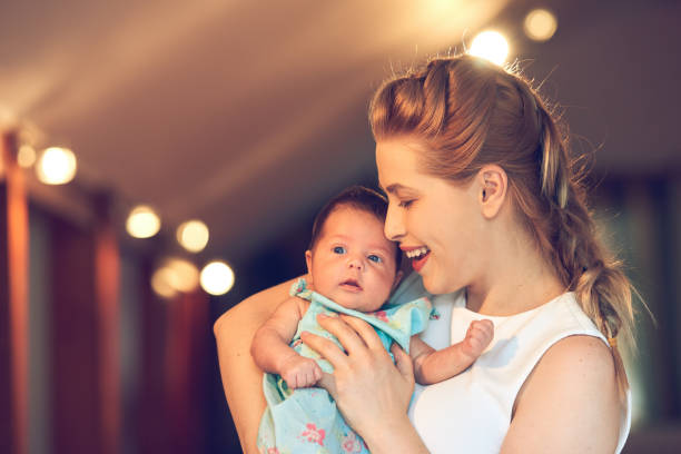 istock amazing beautiful mother and daughter 844353358
