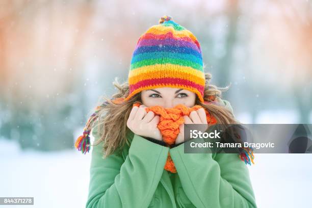 Photo libre de droit de Fille Dhiver banque d'images et plus d'images libres de droit de Froid - Froid, Hiver, Femmes