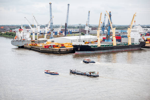istock Port in Hamburg 844426820