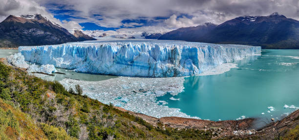 페리 토 모레노 빙하 로스 glaciares 국립 공원의 np (아르헨티나)-hdr 파노라마에서 - los glaciares 뉴스 사진 이미지