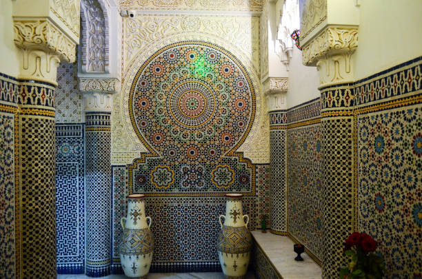 istock Islamic Moroccan decoration with small tiles created geometric small patterns 844480956